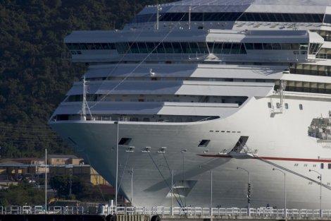 Cruise ship